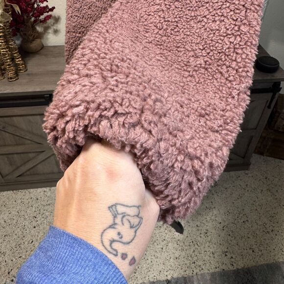 Lululemon Warmth Restore Fleece Mauve aPullover Women's 6 Sherpa Outerwear Cozy - Picture 4 of 8